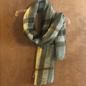 Scarf from the Buckle